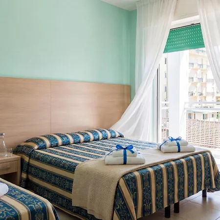 Hotel Bahamas & 3*
