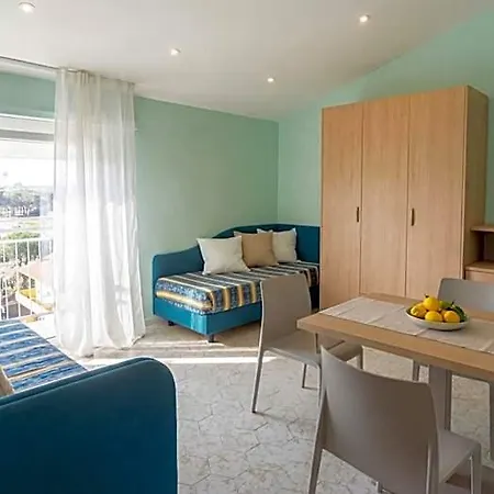 Bahamas & Ξενοδοχείο 3*