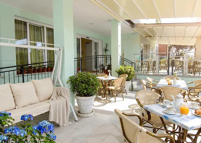 Hotel Bahamas & Lido Di Savio